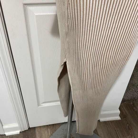 By Anthropologie Striped Cream Knit Dress Size M - Picture 8 of 10